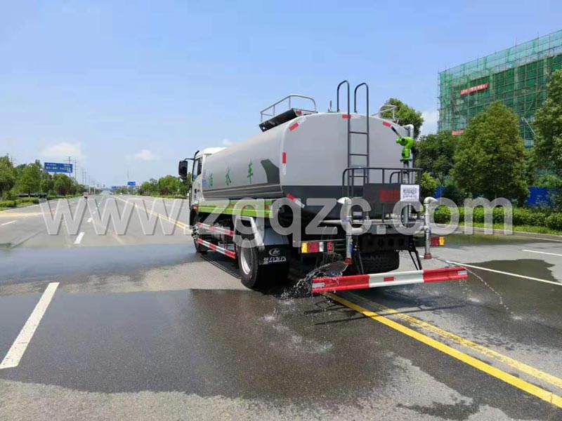 程力集团福田瑞沃洒水车